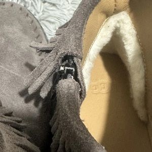 NWT/NIB  UGG Women Kennadi Fringe & Braided Trim Ankle Boots in Gray